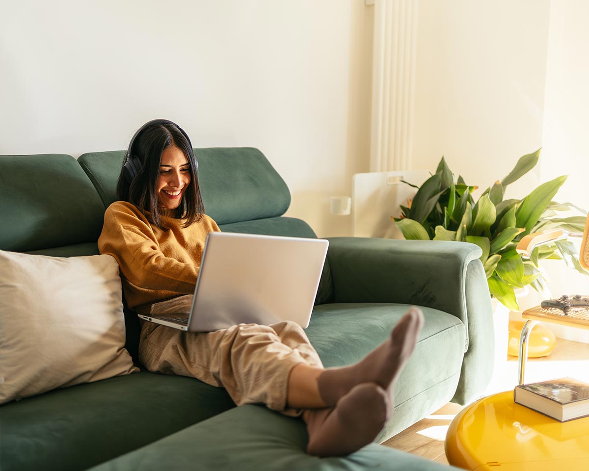 woman on laptop